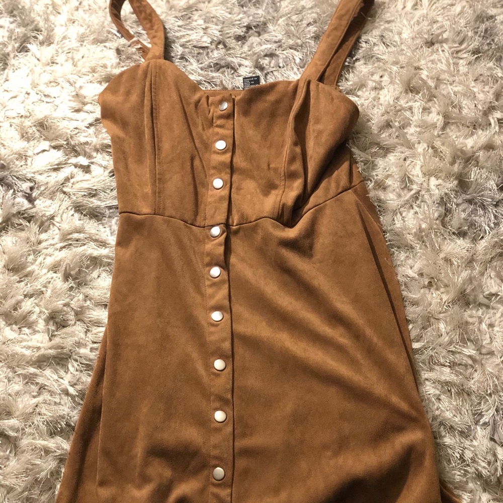 Brown dress